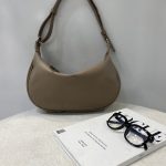 کیف بند دکمه ای